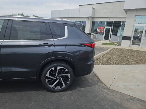 2025 Mitsubishi Outlander PHEV SEL