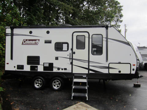 2021 Coleman Light Series 1805RB