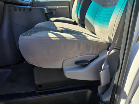 2001 Ford E-Series E-350 SD XLT