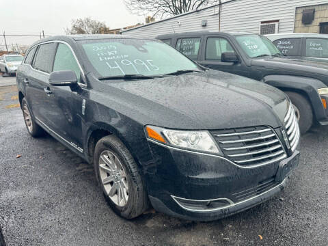 2019 Lincoln MKT Town Car for sale at Dennis Public Garage in Newark NJ
