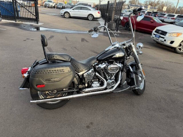 2024 Harley-Davidson Heritage Softail Classic