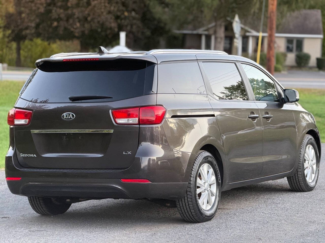 2015 Kia Sedona for sale at Town Auto Inc in Clifton Park, NY