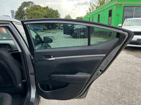 2019 Hyundai Elantra