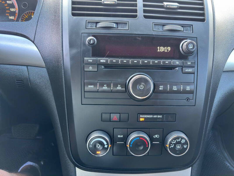 2009 Saturn Outlook XE