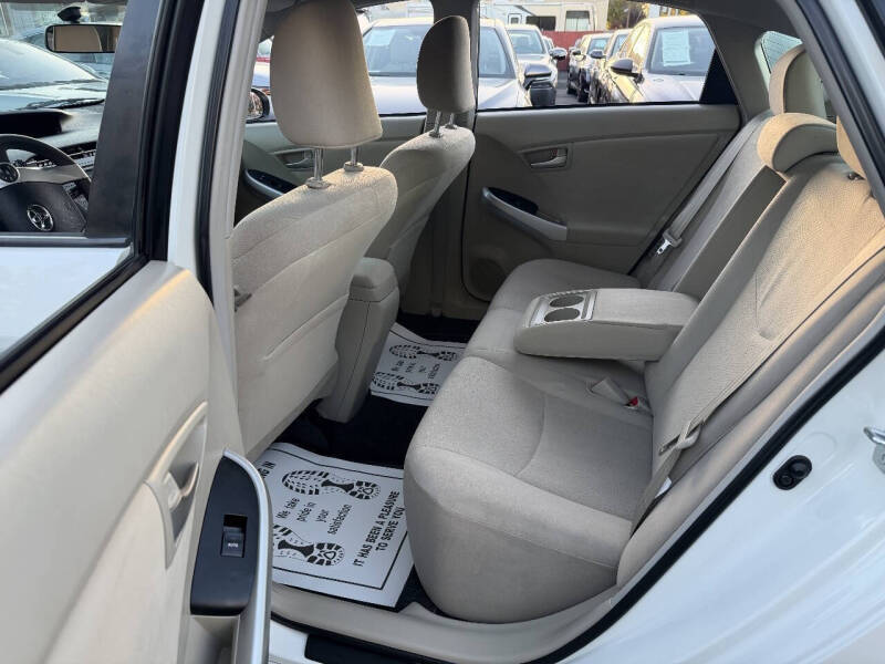 2014 Toyota Prius Two