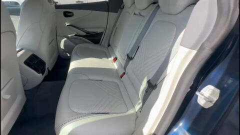 2021 Aston Martin DBX