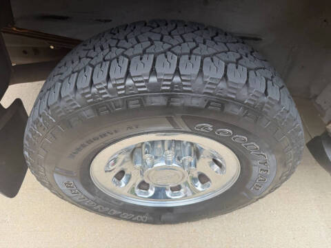 2003 Ford Excursion XLT