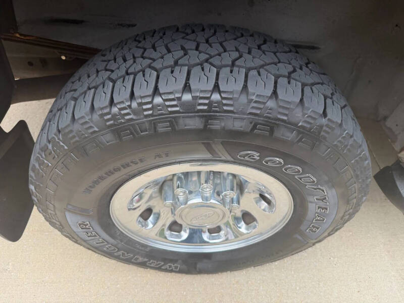 2003 Ford Excursion XLT