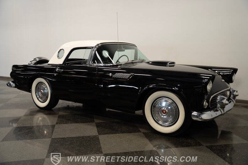 1956 Ford Thunderbird