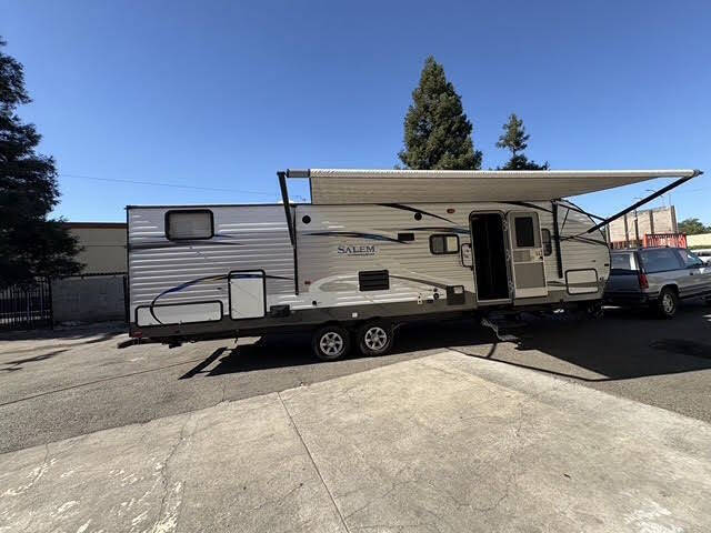 2018 Forest River SALEM 28CKDS
