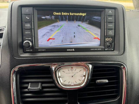 2012 Chrysler Town and Country Touring