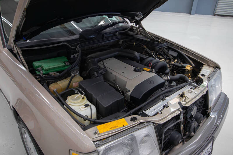 1994 Mercedes-Benz E-Class E 320