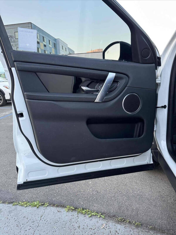 2020 Land Rover Discovery Sport P250 Standard