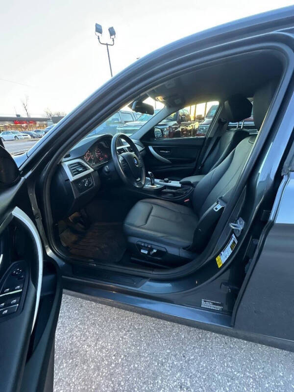 2018 BMW 3 Series 320i