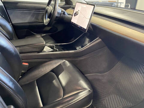 2018 Tesla Model 3 Mid Range