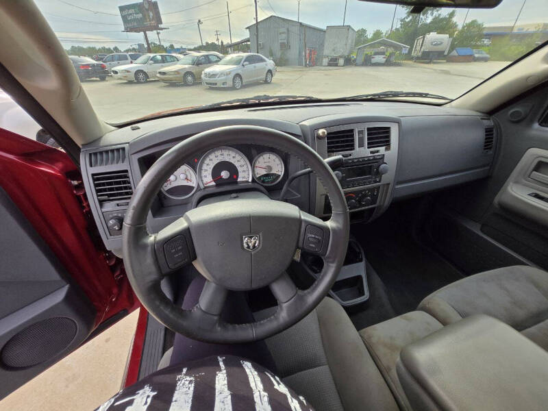 2006 Dodge Dakota null photo 11