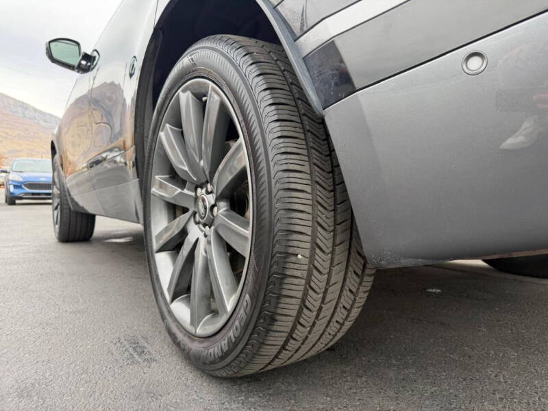 2018 Land Rover Range Rover Velar P250 R-Dynamic HSE