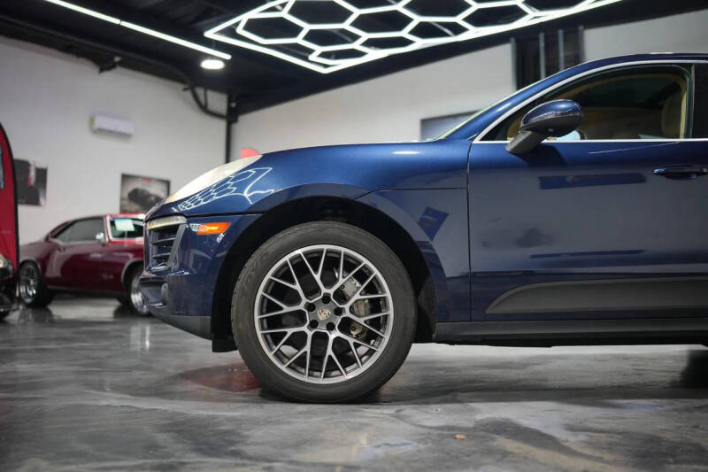 2015 Porsche Macan S