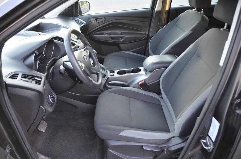 2015 Ford Escape S