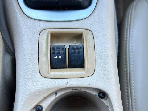 2005 Mazda MX-5 Miata