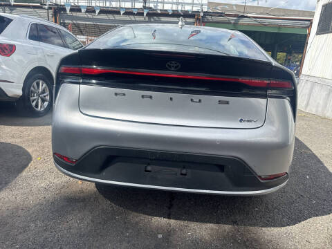 2023 Toyota Prius LE