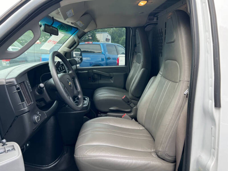 2021 Chevrolet Express 2500
