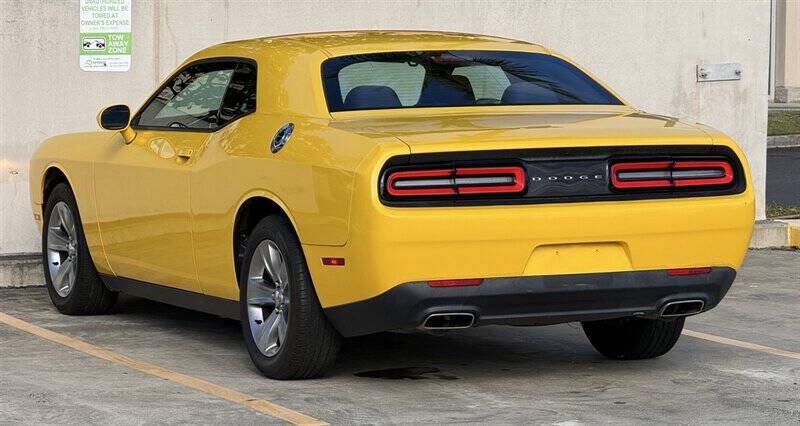 2017 Dodge Challenger SXT
