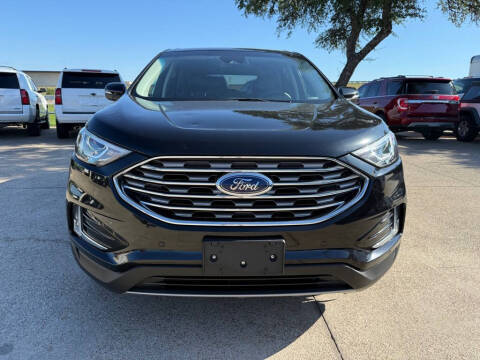 2021 Ford Edge Titanium