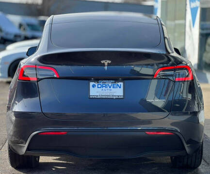 2024 Tesla Model Y Long Range