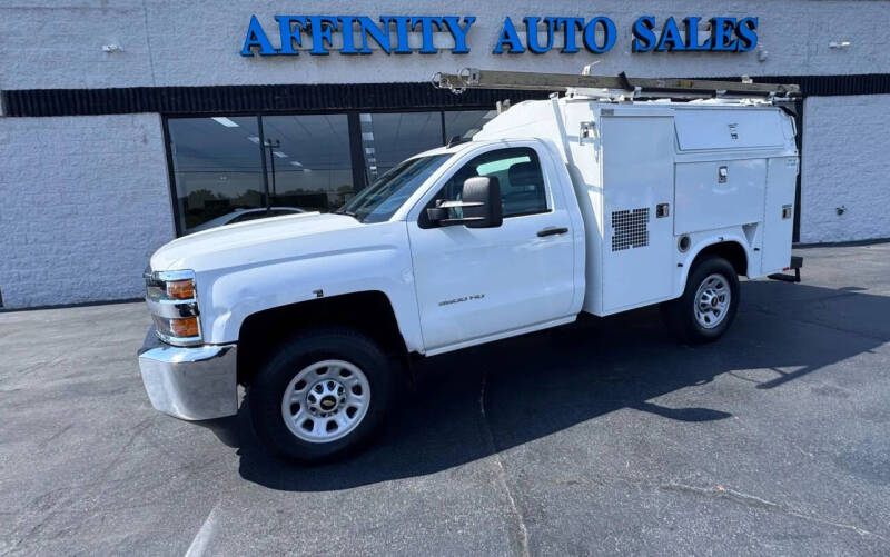 2015 Chevrolet Silverado 3500HD CC