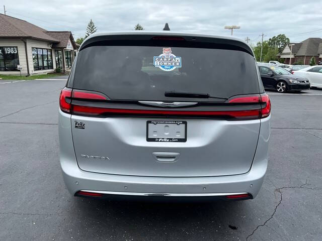2023 Chrysler Pacifica Touring
