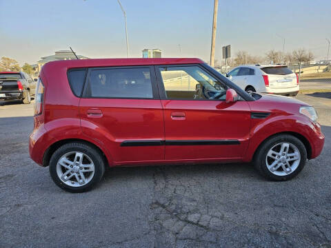 2010 Kia Soul +