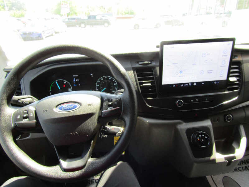 2022 Ford E-Transit
