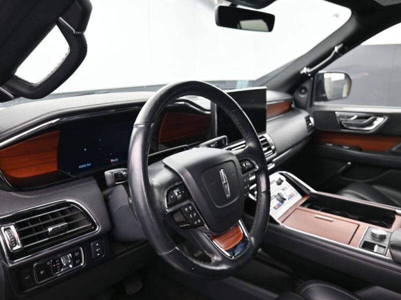 2024 Lincoln Navigator Premiere