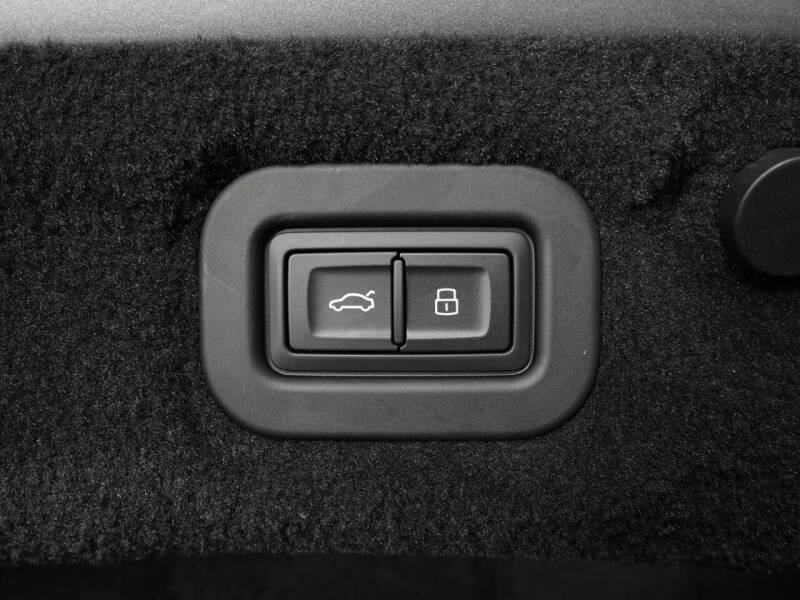 2024 Bentley Continental