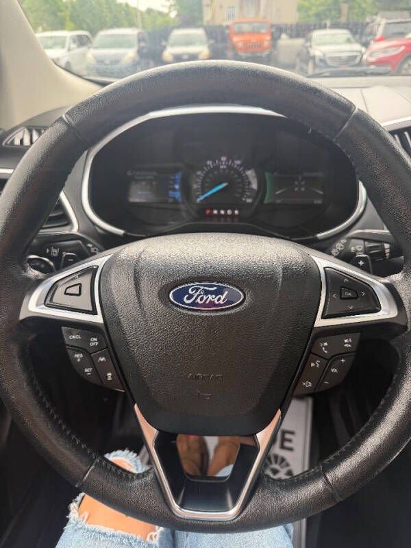 2019 Ford Edge Titanium