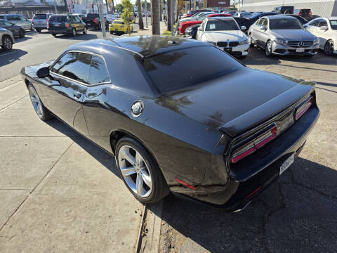 2017 Dodge Challenger