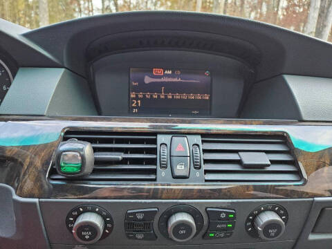 2004 BMW 5 Series 525i