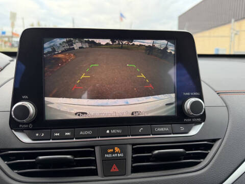 2021 Nissan Altima 2.5 SR