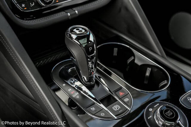 2024 Bentley Bentayga Hybrid