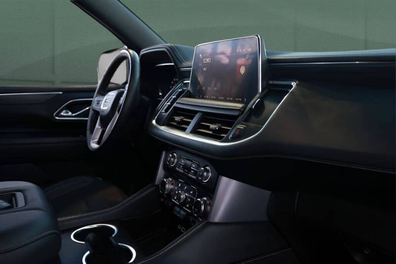 2024 GMC Yukon SLT