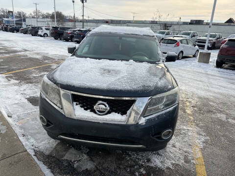 2013 Nissan Pathfinder for sale at Betten Pre-owned Twin Lake in Twin Lake MI