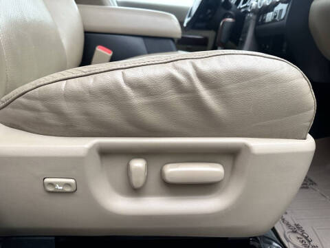 2013 Toyota Sequoia Platinum