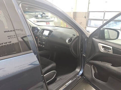 2013 Nissan Pathfinder SV