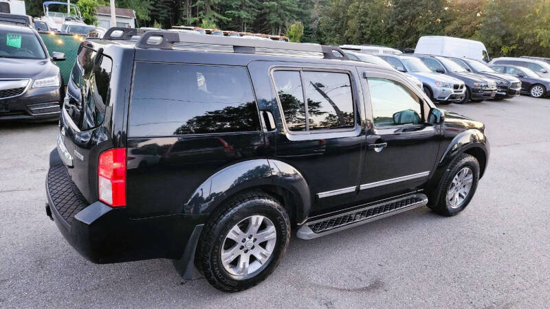 2011 Nissan Pathfinder Silver Edition