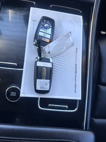 2024 Lincoln Aviator Livery