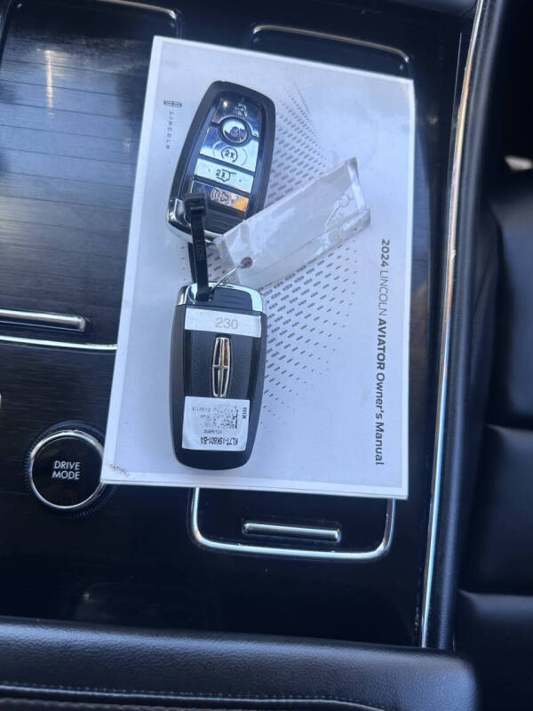 2024 Lincoln Aviator Livery