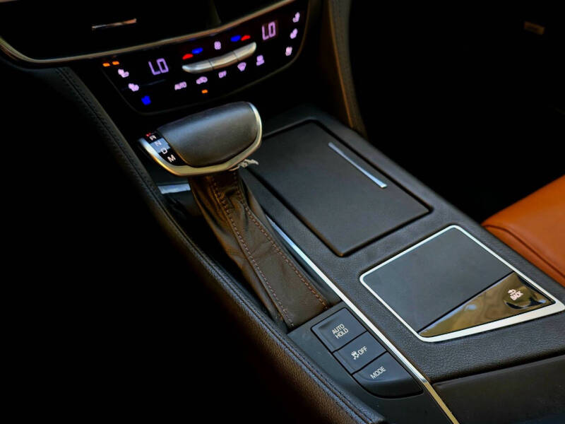 2017 Cadillac CT6 Plug-In Hybrid 2.0T