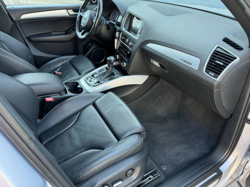 2017 Audi Q5 2.0T quattro Premium Plus