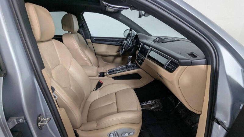 2021 Porsche Macan